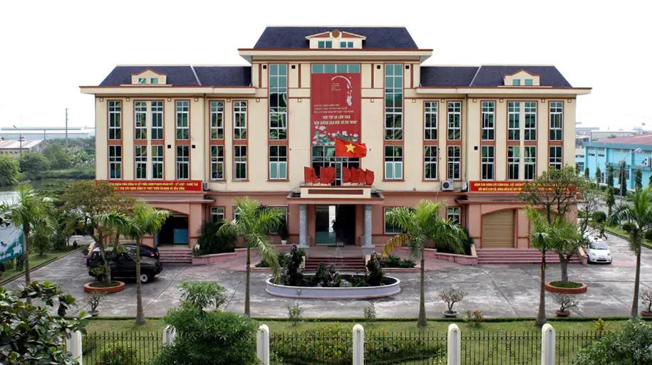 Nhà máy Dược phẩm Armephaco tiêu chuẩn WHO/EU GMP